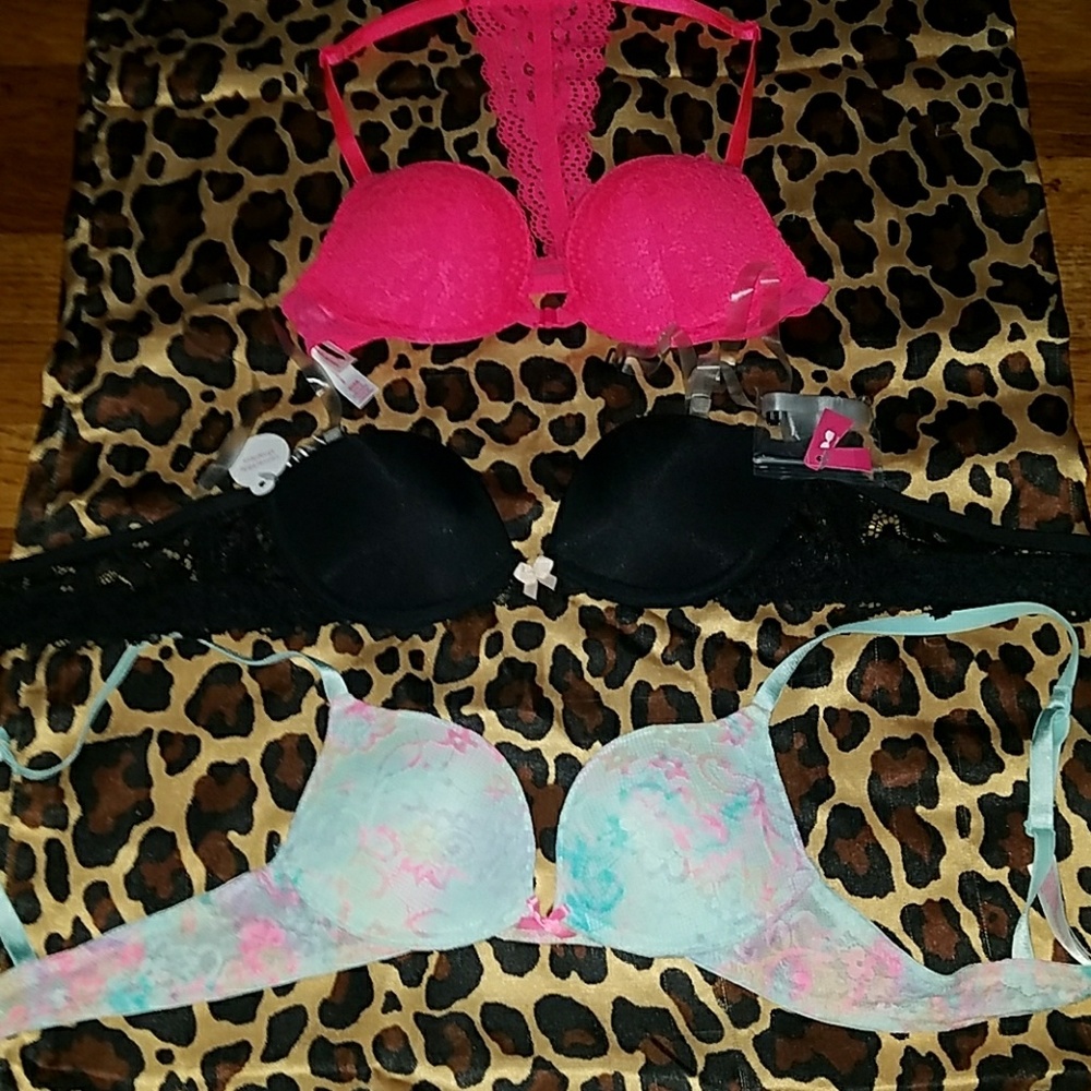 Lot of push up bras